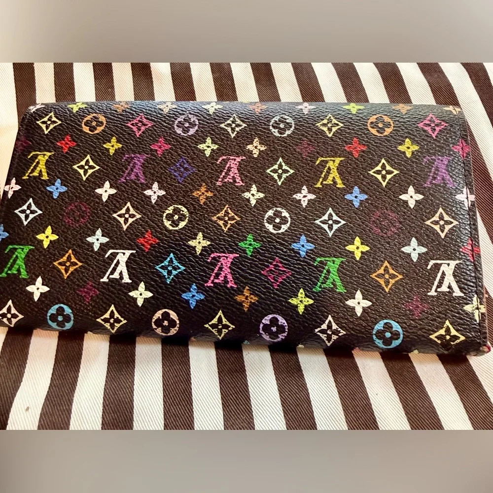 Louis Vuitton Murakami Sarah Wallet - Picture 2 of 12